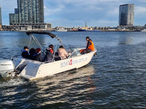 speed boat hire melbourne